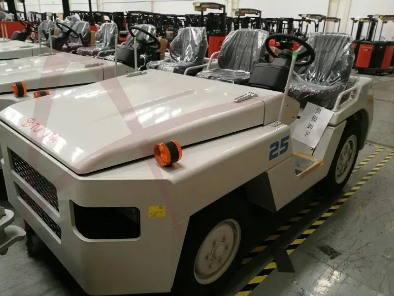 TOYOTA 52-2TD-25 - 行李牵引车:图1 TOYOTA 52-2TD-25 - 行李牵引车:图1