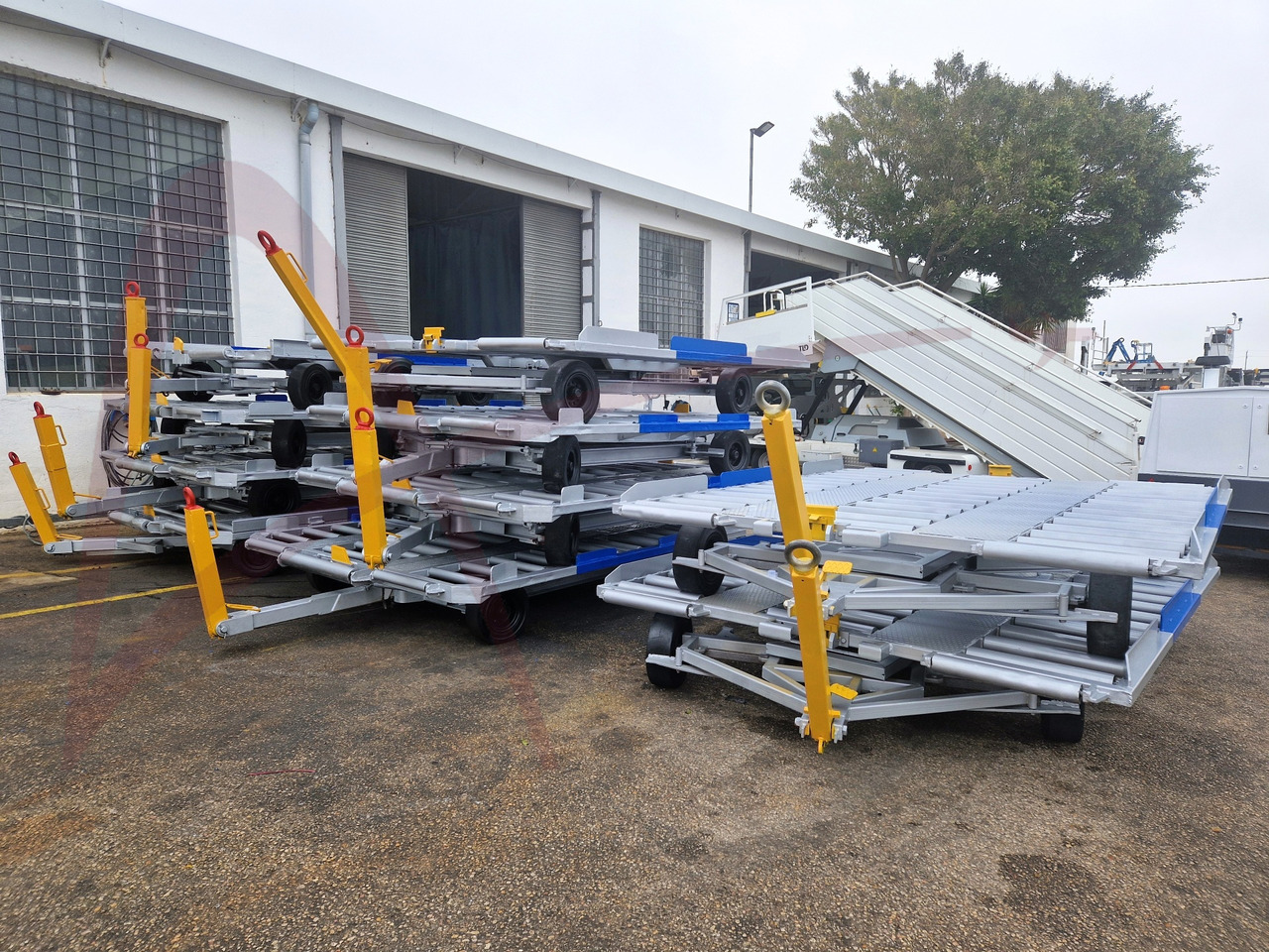 - 地面支援设备:图1 - 地面支援设备:图1