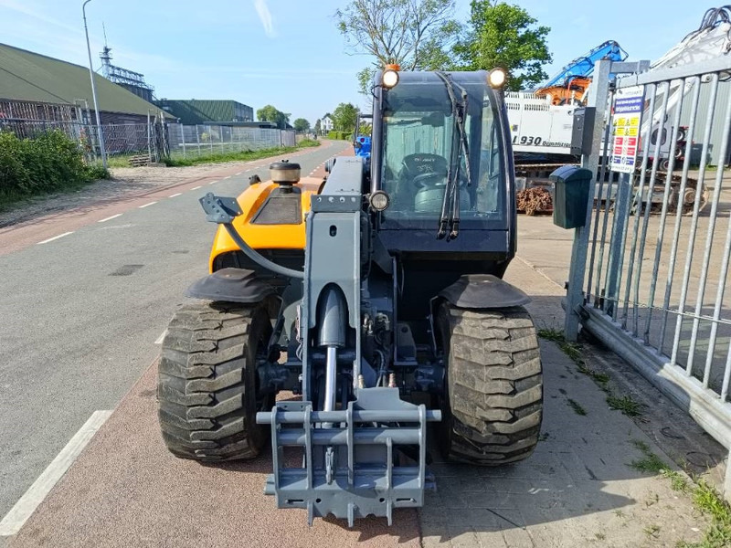 Giant 4548 Tendo verreiker 4,6 m 1,7 ton telehandler CE - 伸缩臂叉装车:图4 Giant 4548 Tendo verreiker 4,6 m 1,7 ton telehandler CE - 伸缩臂叉装车:图4