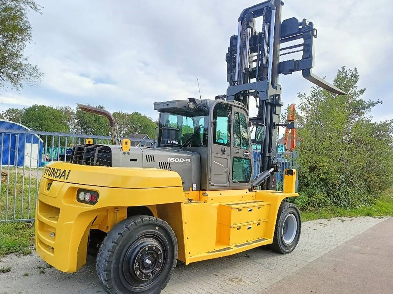 Hyundai 160 D-9 heftruck forklift stapler 16 ton CE - 柴油叉车:图2 Hyundai 160 D-9 heftruck forklift stapler 16 ton CE - 柴油叉车:图2