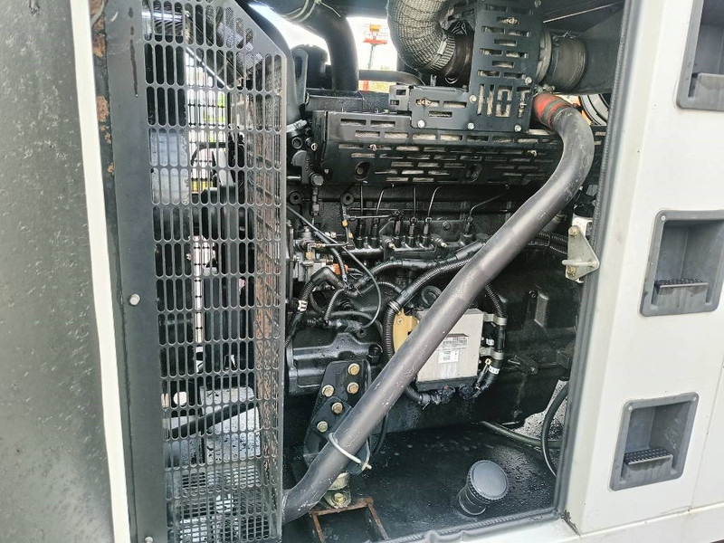 发电机组 SDMO R220 C3 220 kva generator john deere 318A：图13