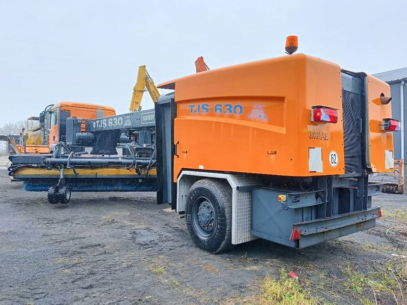 Schmidt TSJ630 man runway snow cleaning sneeuwschuif 2008 - 推雪板 适用于 农业机械:图4 Schmidt TSJ630 man runway snow cleaning sneeuwschuif 2008 - 推雪板 适用于 农业机械:图4