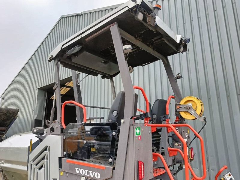 沥青铺路机 Volvo P 2870 D paver finisher asfaltmachine 2020:图17 沥青铺路机 Volvo P 2870 D paver finisher asfaltmachine 2020:图17