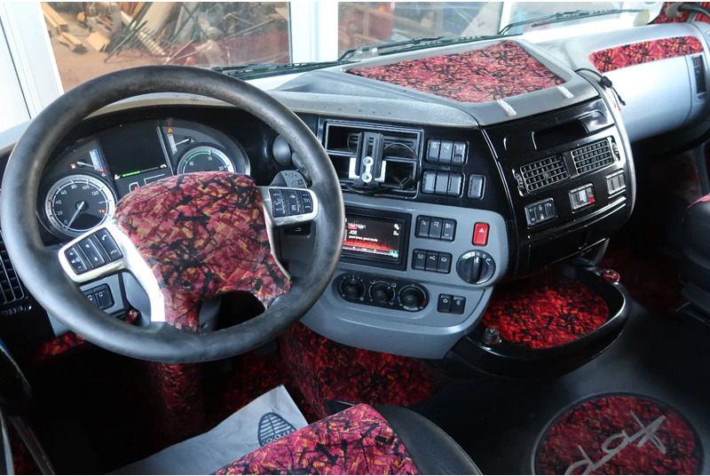 DAF XF 460 6X2/ SSC/ FULL AIR/ LIFT-LENK/ EURO 6 - 牵引车:图2 DAF XF 460 6X2/ SSC/ FULL AIR/ LIFT-LENK/ EURO 6 - 牵引车:图2