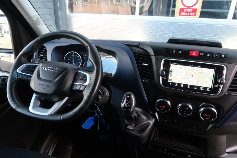 Iveco Daily 35S18HV 3.0 35 L2 H2 AUT/ LED/ CAMERA/ 3.5T/ CRUISE/ CLIMA/ TREKHAAK - 无侧窗厢式货车:图5 Iveco Daily 35S18HV 3.0 35 L2 H2 AUT/ LED/ CAMERA/ 3.5T/ CRUISE/ CLIMA/ TREKHAAK - 无侧窗厢式货车:图5