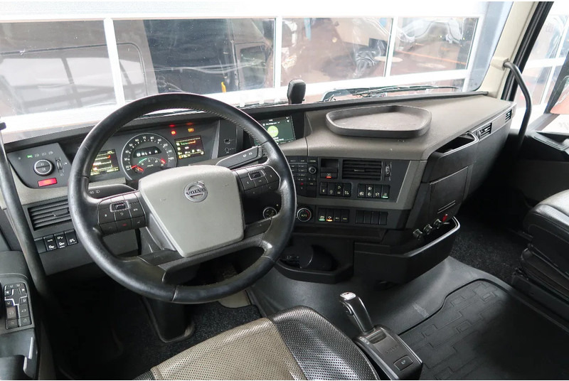 Volvo FH 500 VDL HOOKLIFT 25T/ FULL AIR/ NL-TRUCK/ LIFT - 光缆系统卡车:图2 Volvo FH 500 VDL HOOKLIFT 25T/ FULL AIR/ NL-TRUCK/ LIFT - 光缆系统卡车:图2