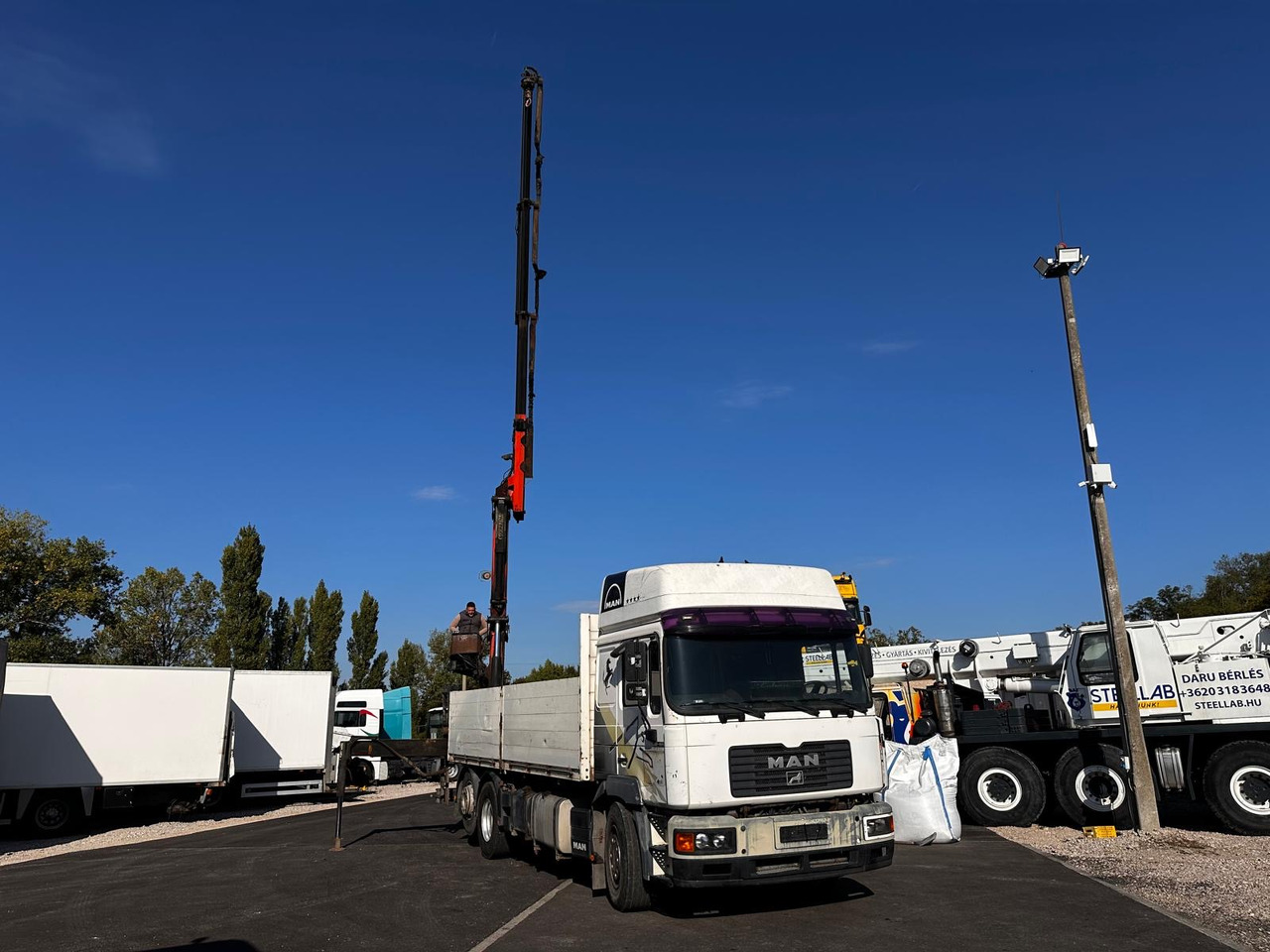 MAN F2000 26.413 Palfinger pk 16000 - 起重车:图3 MAN F2000 26.413 Palfinger pk 16000 - 起重车:图3