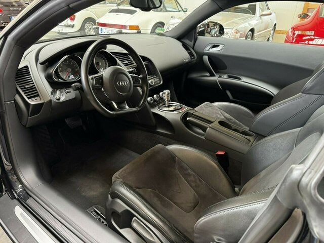 AUDI R8 4.2 FSI V8 quattro Coupé Neuzustand - 汽车:图4 AUDI R8 4.2 FSI V8 quattro Coupé Neuzustand - 汽车:图4