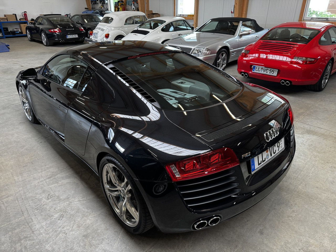 Audi R8 4.2 FSI V8 quattro Coupé 租赁 Audi R8 4.2 FSI V8 quattro Coupé：图9