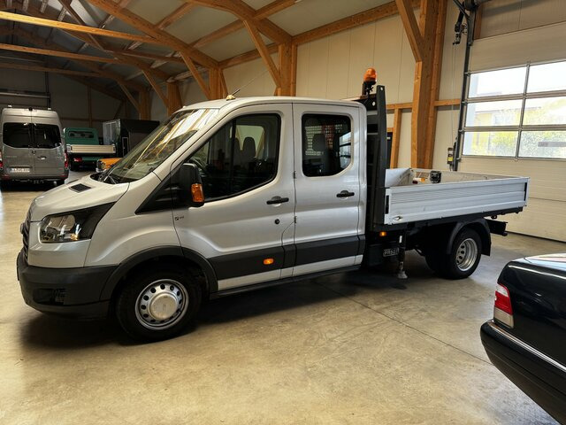 FORD Transit FT 350L Doka TdCI 1.2t Fassi Kran - 平板货车, 康比货车:图2 FORD Transit FT 350L Doka TdCI 1.2t Fassi Kran - 平板货车, 康比货车:图2
