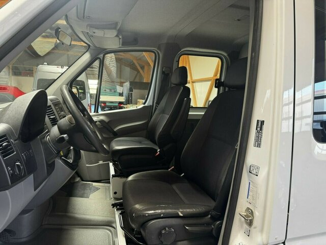 MERCEDES-BENZ Sprinter 316 CDI Doka 4x4 Allrad Plane... - 越野车:图5 MERCEDES-BENZ Sprinter 316 CDI Doka 4x4 Allrad Plane... - 越野车:图5