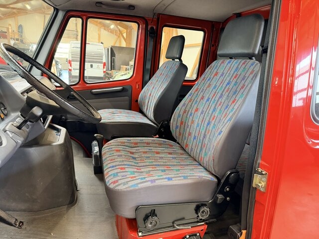 MERCEDES-BENZ T1 310 Bremer Doka perfekt!... - 厢式货车, 康比货车:图3 MERCEDES-BENZ T1 310 Bremer Doka perfekt!... - 厢式货车, 康比货车:图3