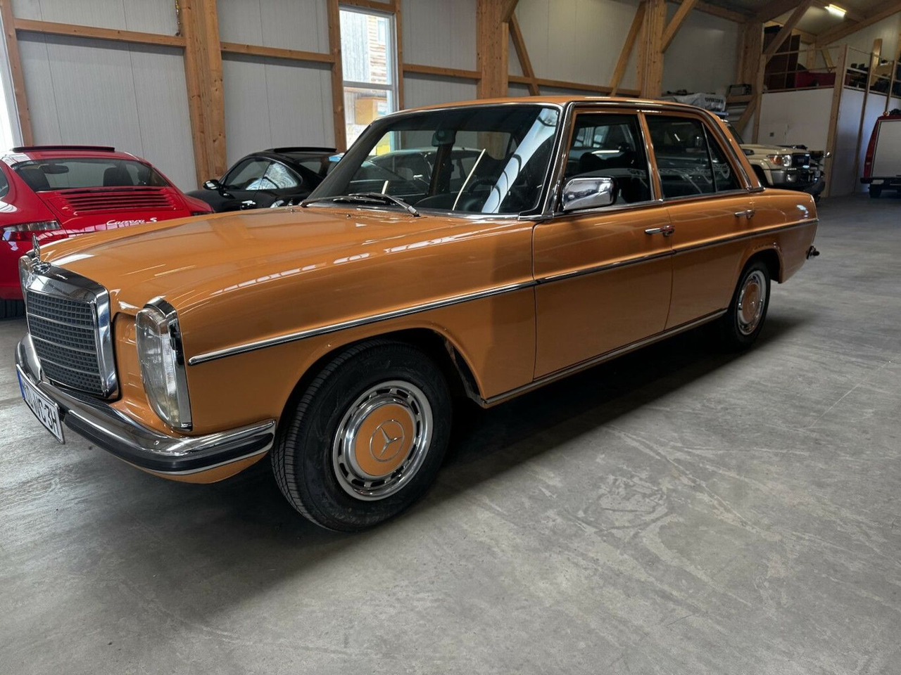 Mercedes-Benz 200 D/8 - 轿车:图2 Mercedes-Benz 200 D/8 - 轿车:图2