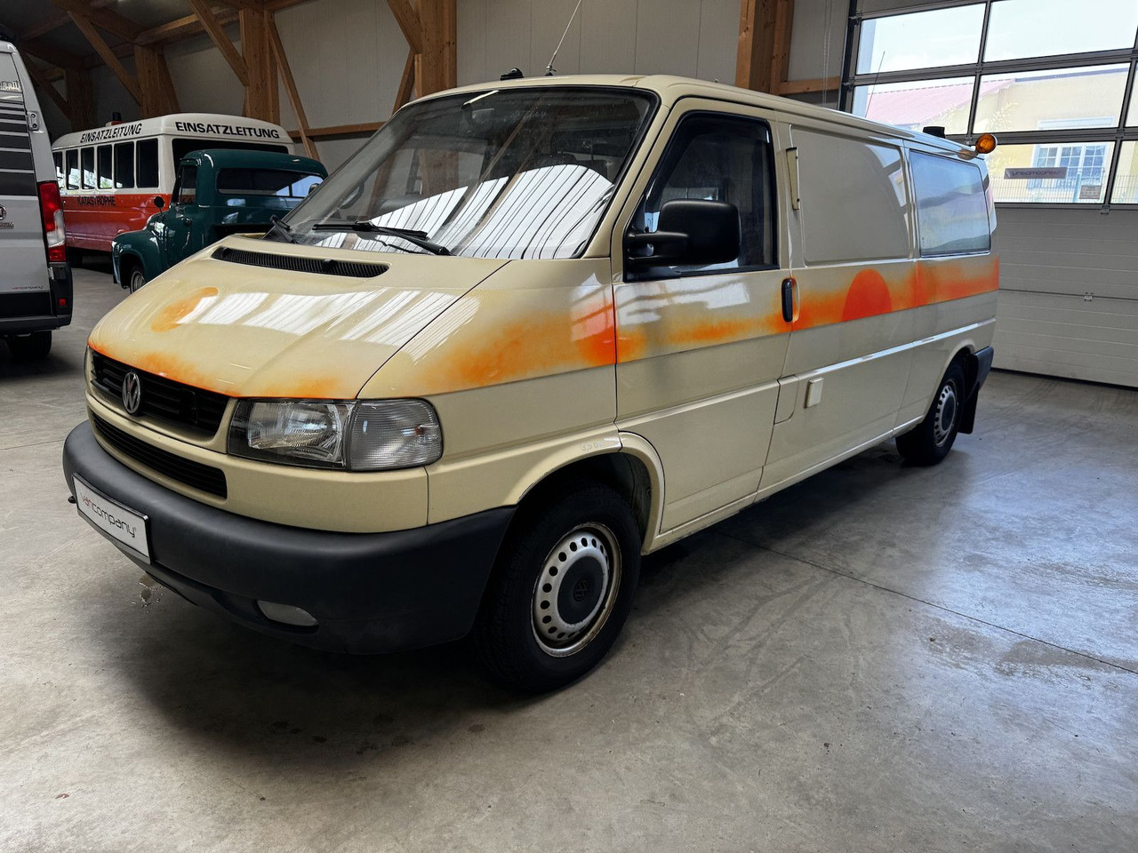 Volkswagen T4 2.5 TDI Syncro 4x4 lang 1. Hand! - 小型客车:图1 Volkswagen T4 2.5 TDI Syncro 4x4 lang 1. Hand! - 小型客车:图1
