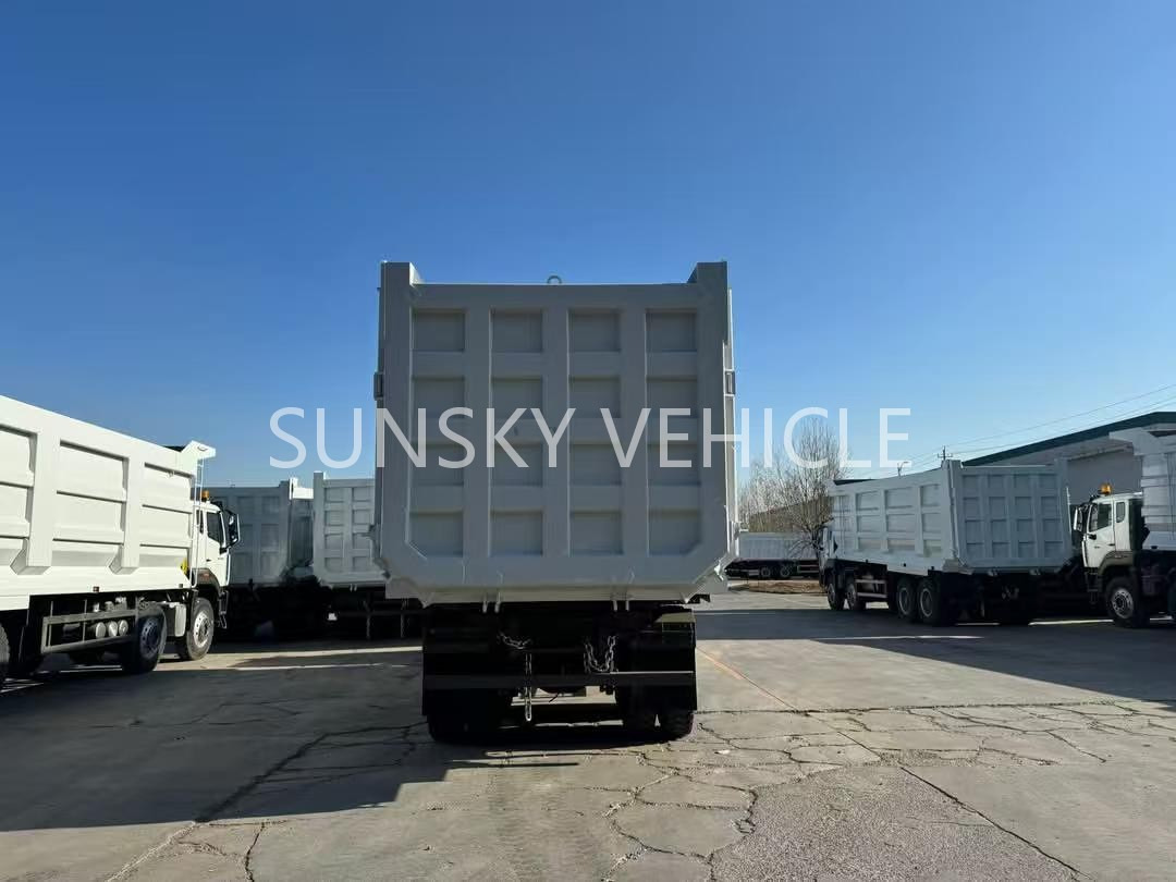 HOHAN Brand New 8X4 400HP Dump Truck - 翻斗车:图4 HOHAN Brand New 8X4 400HP Dump Truck - 翻斗车:图4