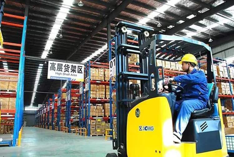 备件 适用于 履带式挖掘机 Consumable Spare Parts List of XCMG XE215C Excavator：图9