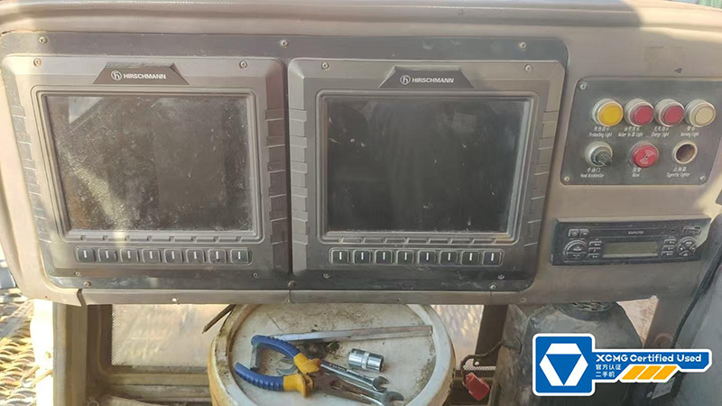 XCMG 500 tons 2016 XGC500 used lift machine crane with crawler for sale - 履带式起重机:图3 XCMG 500 tons 2016 XGC500 used lift machine crane with crawler for sale - 履带式起重机:图3