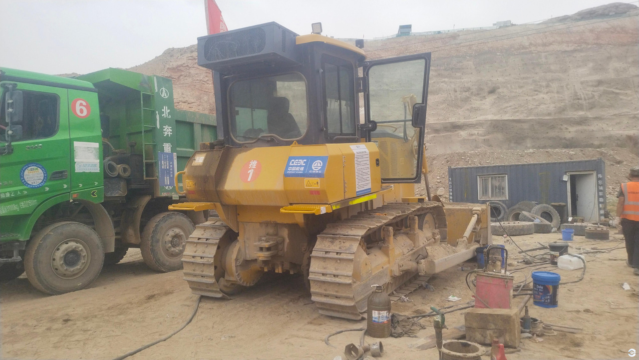 XCMG D170 used small bulldozer dozer hydraulic price - 推土机:图4 XCMG D170 used small bulldozer dozer hydraulic price - 推土机:图4