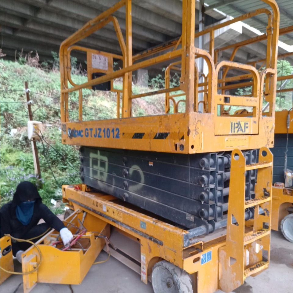 XCMG GTJZ1012 used 10m diesel scissor lift for sale - 剪式升降机:图5 XCMG GTJZ1012 used 10m diesel scissor lift for sale - 剪式升降机:图5