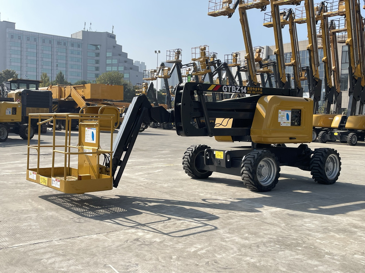 XCMG Official Cherry Picker Lift GTBZ14J 14m Used Articulated Boom Lift Hot Sale - 铰接臂:图3 XCMG Official Cherry Picker Lift GTBZ14J 14m Used Articulated Boom Lift Hot Sale - 铰接臂:图3