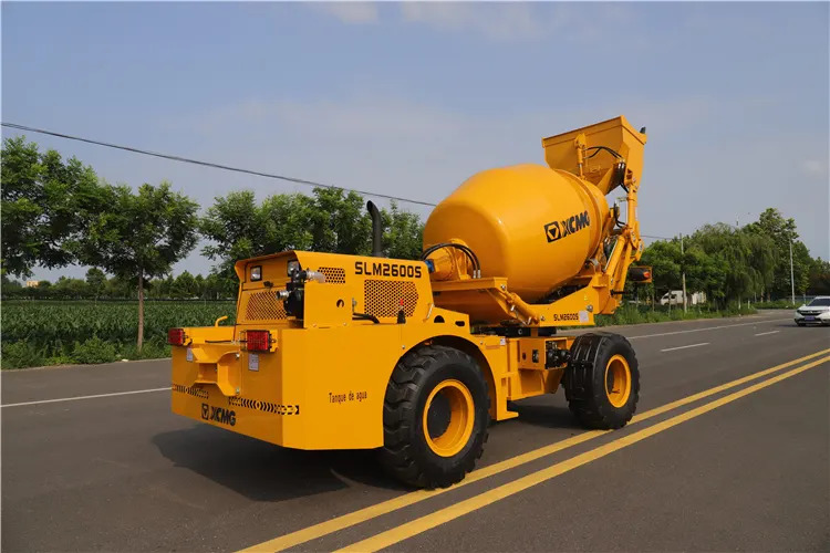 XCMG Official SLM2600S 2.6 Cubic Meters Diesel Engine Power Self Propelled Concrete Mixers for Sale - 混凝土搅拌车:图4 XCMG Official SLM2600S 2.6 Cubic Meters Diesel Engine Power Self Propelled Concrete Mixers for Sale - 混凝土搅拌车:图4