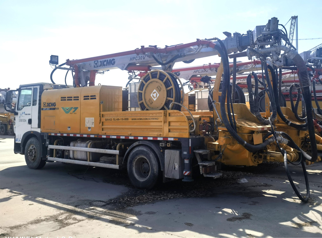 XCMG Official Schwing HPC30V Used Truck Mounted Concrete Spraying Machine For Sale - 混凝土设备:图5 XCMG Official Schwing HPC30V Used Truck Mounted Concrete Spraying Machine For Sale - 混凝土设备:图5