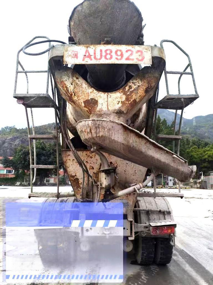 XCMG Official Second Hand Cement Mixer Machine G4804B 12m³ Concrete Mixer Truck Price - 混凝土搅拌车:图4 XCMG Official Second Hand Cement Mixer Machine G4804B 12m³ Concrete Mixer Truck Price - 混凝土搅拌车:图4