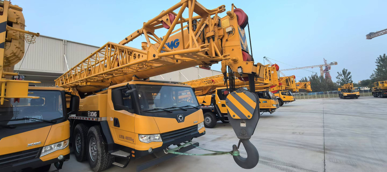 XCMG Official Second Hand Hydraulic Truck Crane QY75K 75ton Mobile Crane For Sale - 移动式起重机:图3 XCMG Official Second Hand Hydraulic Truck Crane QY75K 75ton Mobile Crane For Sale - 移动式起重机:图3