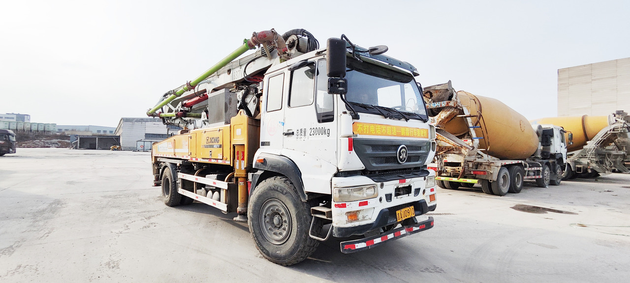 XCMG Official Used Concrete Pump Truck HB37V 37 Meters Cement Pump Machine Price For Sale - 混凝土泵车:图2 XCMG Official Used Concrete Pump Truck HB37V 37 Meters Cement Pump Machine Price For Sale - 混凝土泵车:图2