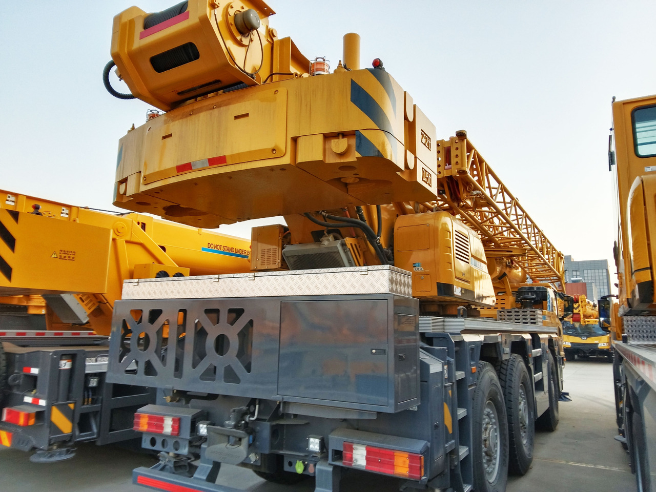 XCMG Official Used Electric Truck Crane XCA60-EV 60 Ton Electric Mobile Crane Price - 全地形起重机:图2 XCMG Official Used Electric Truck Crane XCA60-EV 60 Ton Electric Mobile Crane Price - 全地形起重机:图2