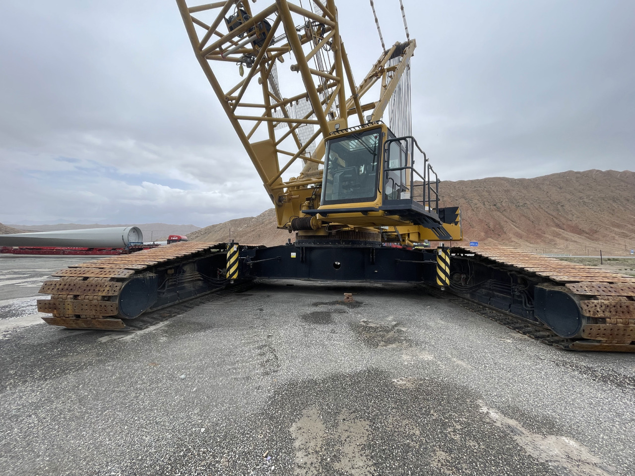 XCMG Official Used Telescopic Crawler Crane XGC11000A 1000 Ton Heavy Duty Lattice Boom Crawler Crane Sale - 履带式起重机:图2 XCMG Official Used Telescopic Crawler Crane XGC11000A 1000 Ton Heavy Duty Lattice Boom Crawler Crane Sale - 履带式起重机:图2