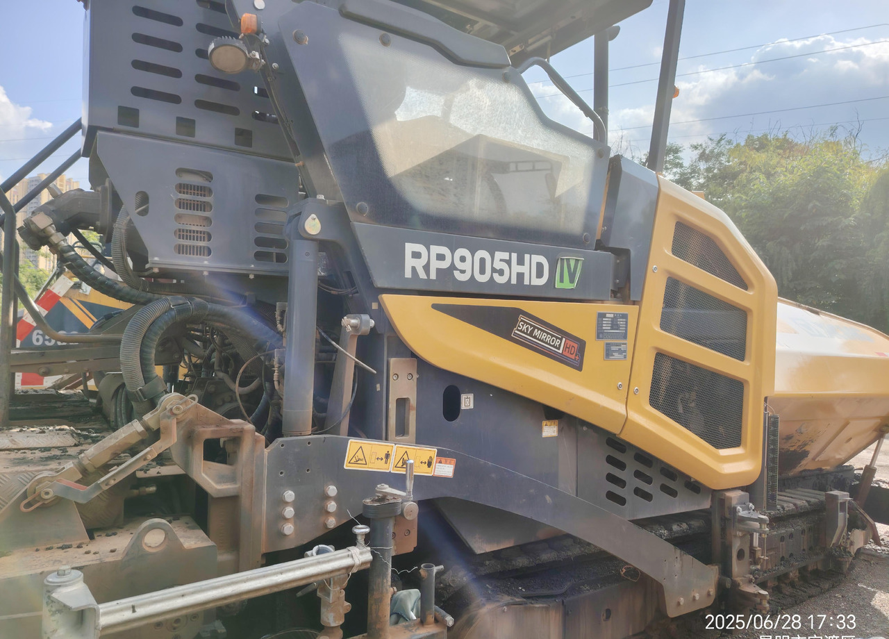 XCMG RP905HDIV used hydraulic mobile asphalt paver - 沥青铺路机:图3 XCMG RP905HDIV used hydraulic mobile asphalt paver - 沥青铺路机:图3
