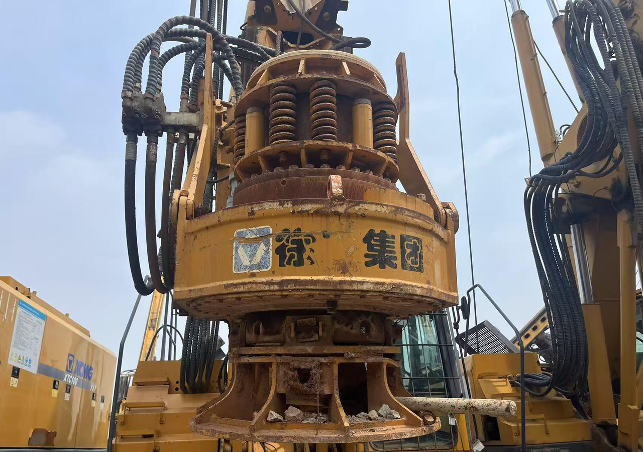 XCMG XR220D mobile crawler rotary drilling rig 25m - 钻机:图5 XCMG XR220D mobile crawler rotary drilling rig 25m - 钻机:图5