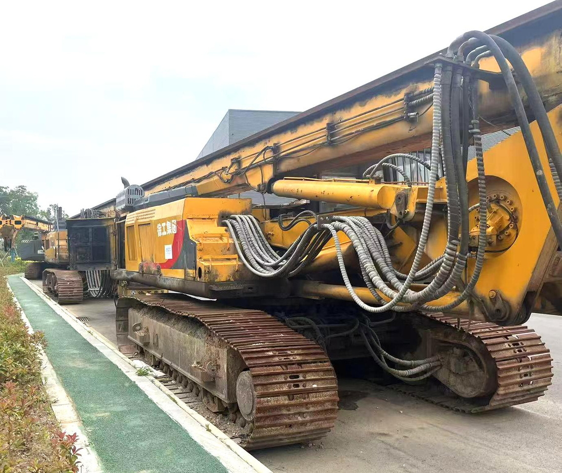 XCMG XR220D portable crawler rotary drilling rig 25m - 钻机:图4 XCMG XR220D portable crawler rotary drilling rig 25m - 钻机:图4