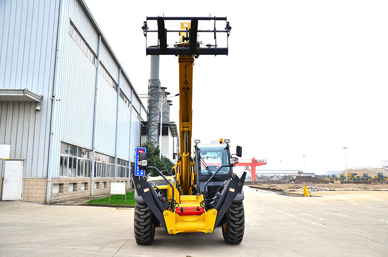 XCMG XTF1256K 5.4ton used diesel forklift loader telehandler for sale - 伸缩臂叉装车:图5 XCMG XTF1256K 5.4ton used diesel forklift loader telehandler for sale - 伸缩臂叉装车:图5