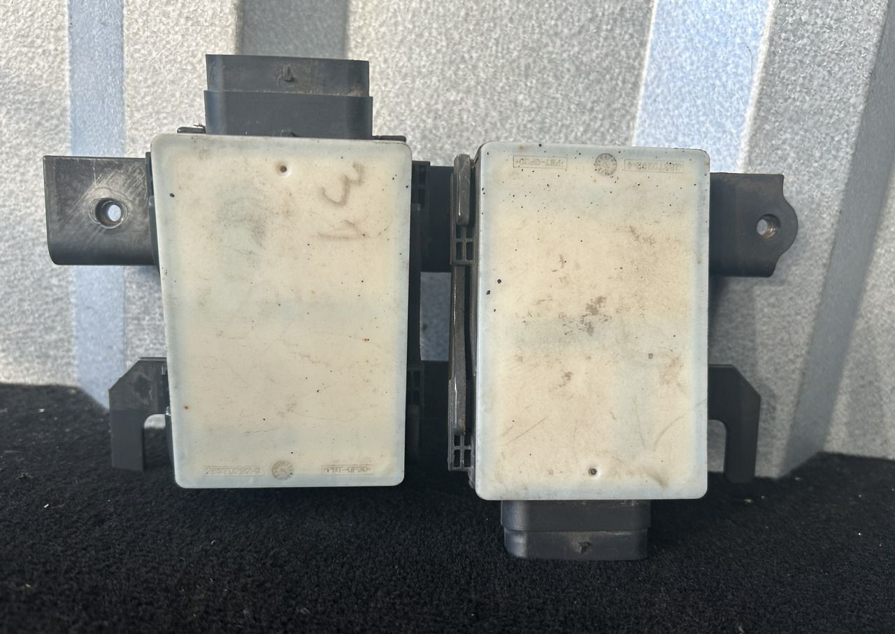 ACTROS MP4 RBZ RADAR CONTROL MODULE - ECU:图1 ACTROS MP4 RBZ RADAR CONTROL MODULE - ECU:图1