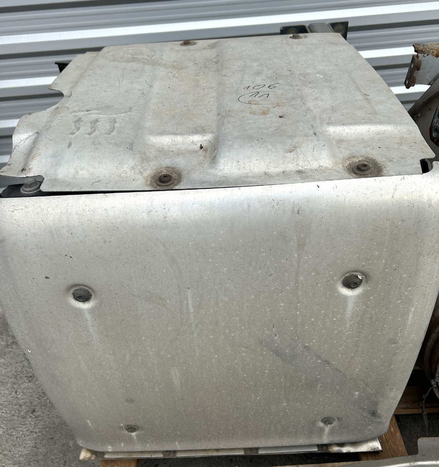 DAF CATALYTIC CONVERTER FOR DAF XF 106 BDF - 催化转化器:图5 DAF CATALYTIC CONVERTER FOR DAF XF 106 BDF - 催化转化器:图5