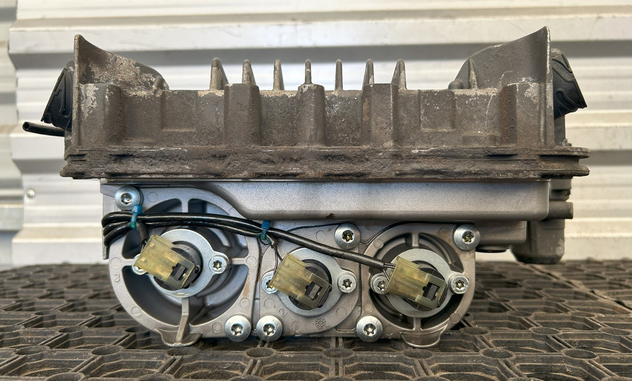 DAF CF EURO 6 ZF ASTRONIC MODULATOR SELECTOR - ECU 适用于 卡车:图4 DAF CF EURO 6 ZF ASTRONIC MODULATOR SELECTOR - ECU 适用于 卡车:图4