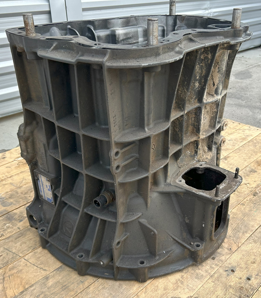 DAF GEARBOX HOUSING ZF ECOSPLIT IV 16S2331TD - 变速箱及其零件 适用于 卡车:图1 DAF GEARBOX HOUSING ZF ECOSPLIT IV 16S2331TD - 变速箱及其零件 适用于 卡车:图1