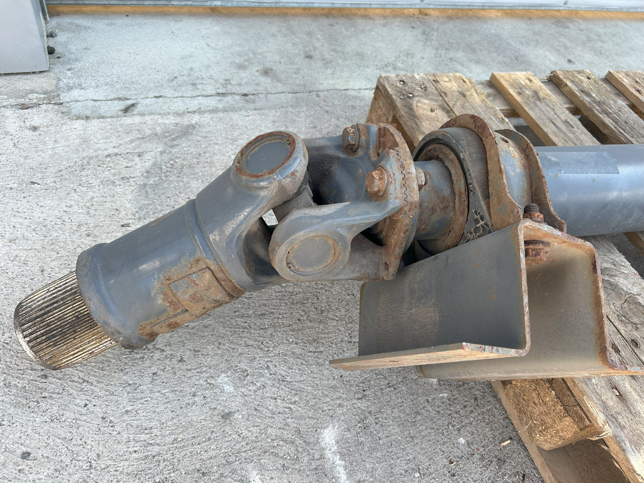 DAF XF 106 480 DRIVE SHAFT - 螺旋桨轴:图2 DAF XF 106 480 DRIVE SHAFT - 螺旋桨轴:图2