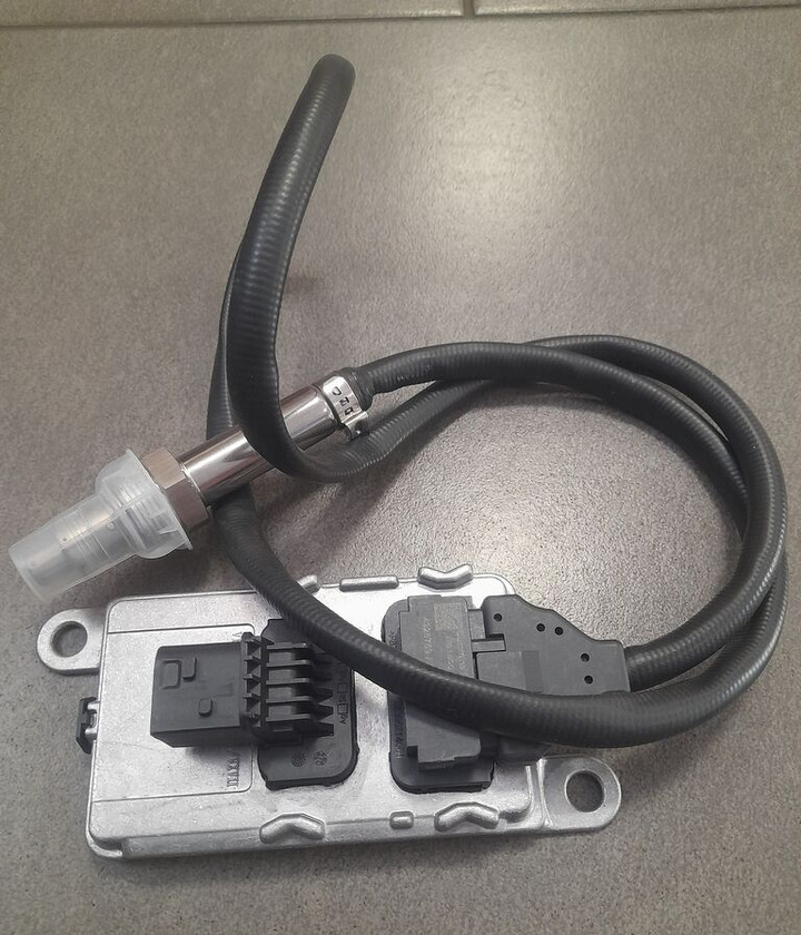 DAF XF 106 NOX 2139930/4326769 DAF XF 106 truck - 传感器 适用于 卡车:图1 DAF XF 106 NOX 2139930/4326769 DAF XF 106 truck - 传感器 适用于 卡车:图1