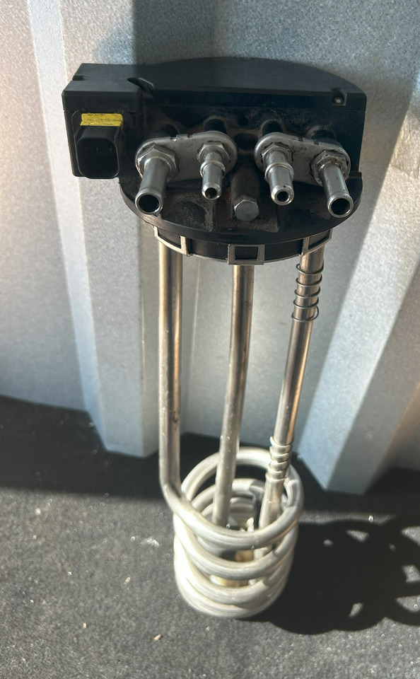 DAF XF 106 TEMPERATURE AND ADBLUE LEVEL SENSOR - 传感器:图3 DAF XF 106 TEMPERATURE AND ADBLUE LEVEL SENSOR - 传感器:图3