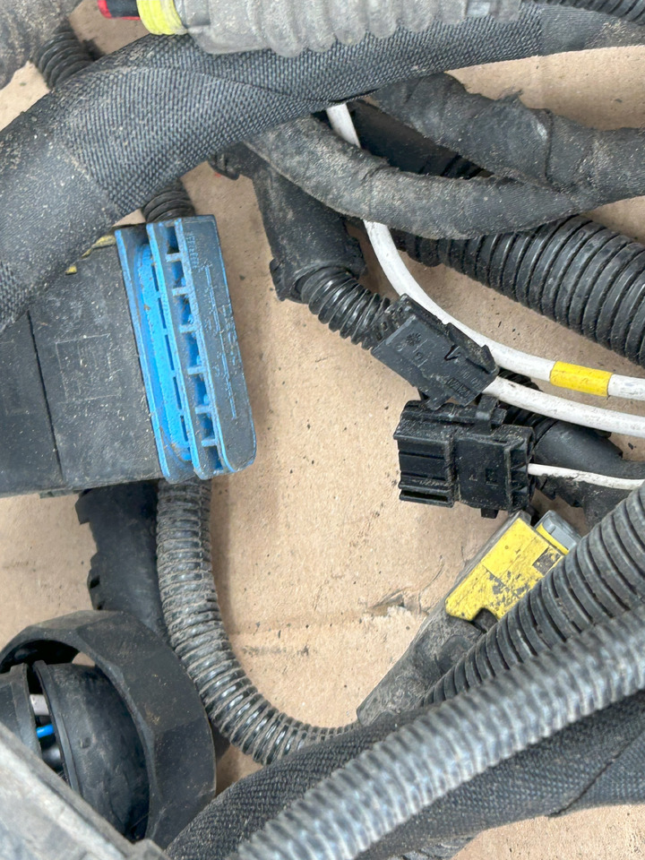 DAF XF 106 TRAILER SOCKET ELECTRICAL HARNESS - 电缆/ 线束:图4 DAF XF 106 TRAILER SOCKET ELECTRICAL HARNESS - 电缆/ 线束:图4