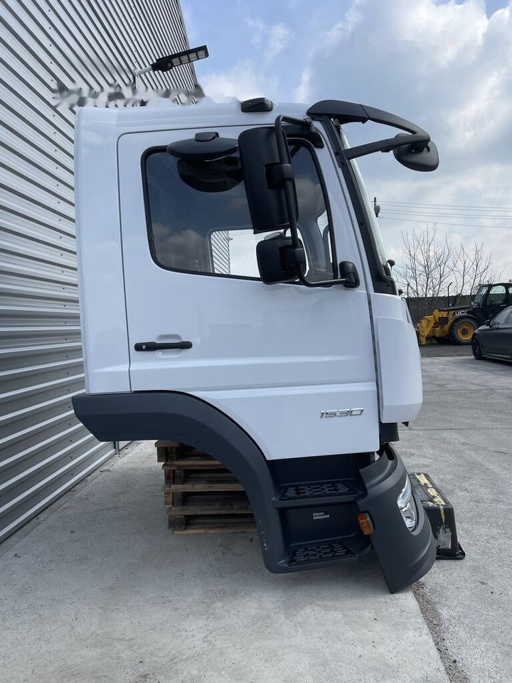 FRONT BUMPER COMPLETE EXTRA COST 700EU Mercedes-Benz ATEGO Euro 6   Mercedes-Benz 1523 L, 1524 L, 1527 L, 1530 - 驾驶室 适用于 卡车:图3 FRONT BUMPER COMPLETE EXTRA COST 700EU Mercedes-Benz ATEGO Euro 6   Mercedes-Benz 1523 L, 1524 L, 1527 L, 1530 - 驾驶室 适用于 卡车:图3