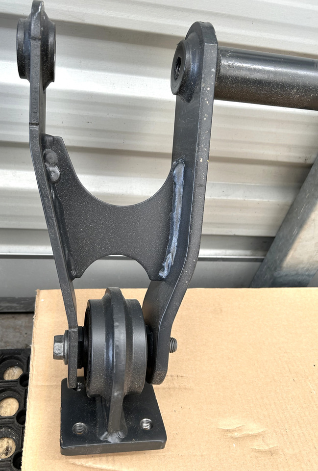 IVECO S-WAY CABIN TIP ROD - 驾驶室悬架:图2 IVECO S-WAY CABIN TIP ROD - 驾驶室悬架:图2