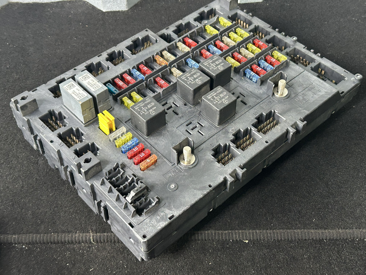 MERCEDES ACTROS MP4 A FUSE MODULE SAM - 保险丝:图3 MERCEDES ACTROS MP4 A FUSE MODULE SAM - 保险丝:图3