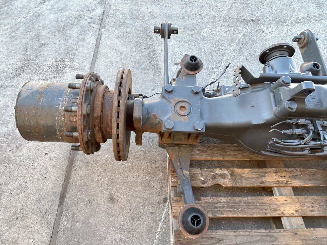 后轴 MERCEDES AROCS MP4 AXLE + HUBS + DRIVE DRIVES + STABILIZER RATIO 3,714：图6