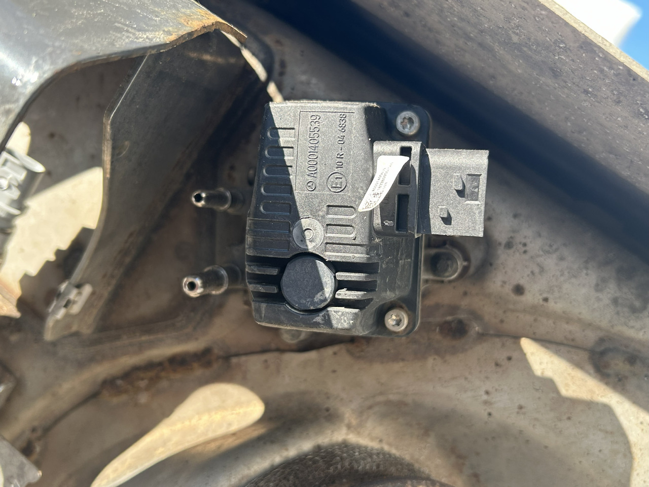 MERCEDES-BENZ ACTROS MP4 DPF CATALYTIC CONVERTER A0084901912 A0094905612 - 催化转化器 适用于 卡车:图5 MERCEDES-BENZ ACTROS MP4 DPF CATALYTIC CONVERTER A0084901912 A0094905612 - 催化转化器 适用于 卡车:图5