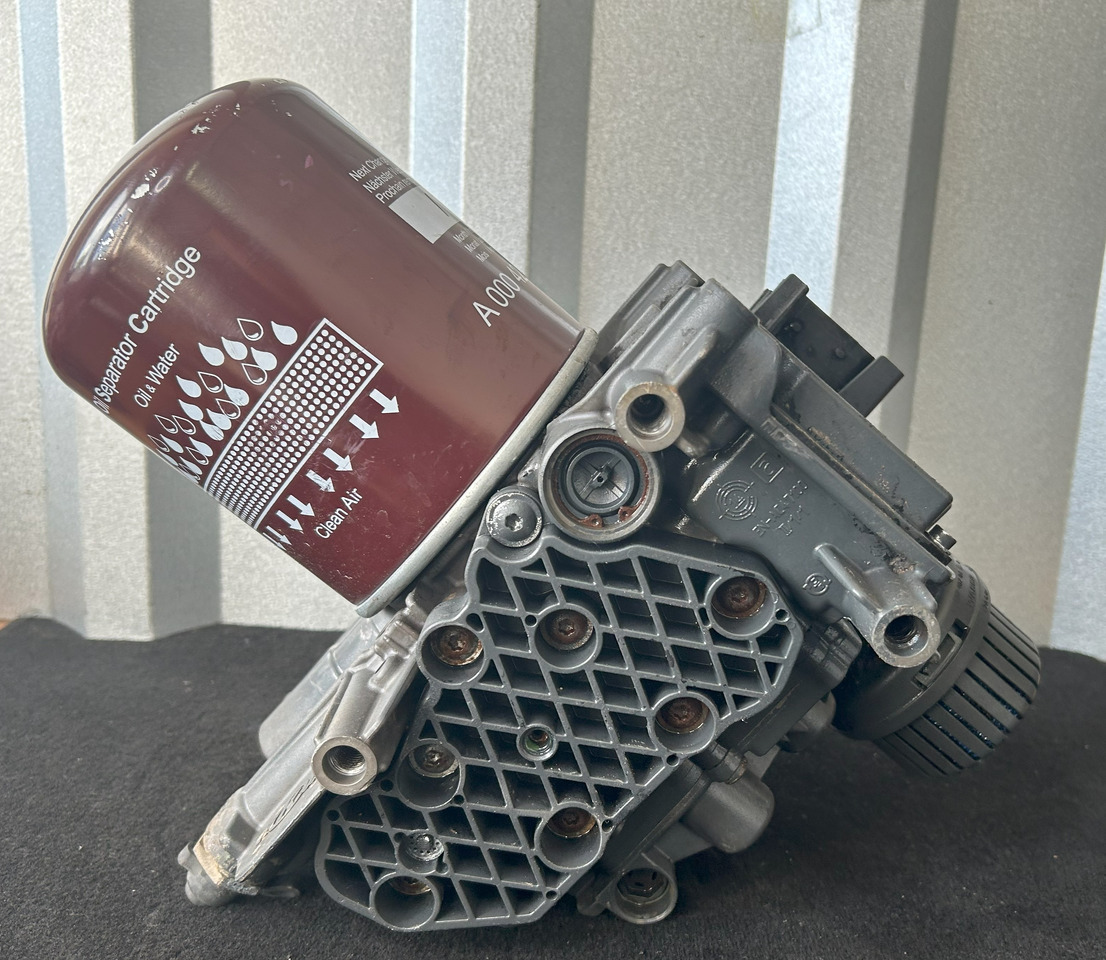 MERCEDES-BENZ ACTROS MP4 EAPU AIR DRYER - 制动零件 适用于 卡车:图2 MERCEDES-BENZ ACTROS MP4 EAPU AIR DRYER - 制动零件 适用于 卡车:图2