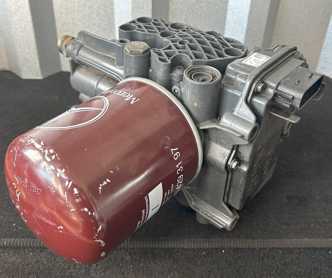 MERCEDES-BENZ ACTROS MP4 EAPU AIR DRYER - 制动零件 适用于 卡车:图5 MERCEDES-BENZ ACTROS MP4 EAPU AIR DRYER - 制动零件 适用于 卡车:图5
